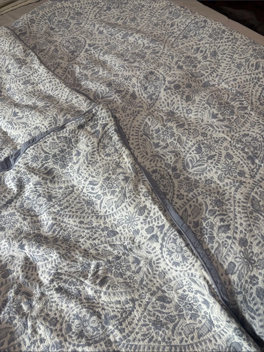 Tahari Slate Blue & Cream Paisley Quilted Coverlet
